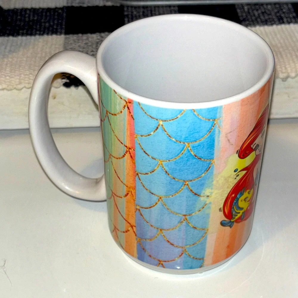 Disney’s The Little Mermaid - Ariel coffee mug - Picture 3 of 9